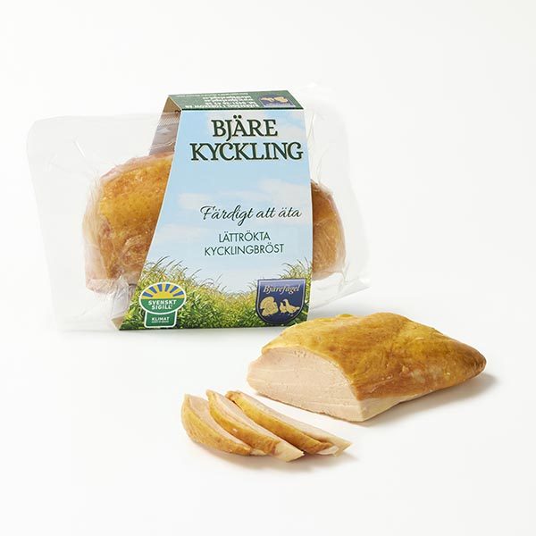 Paketerade lättrökta kycklingbröst från Bjärefågel.