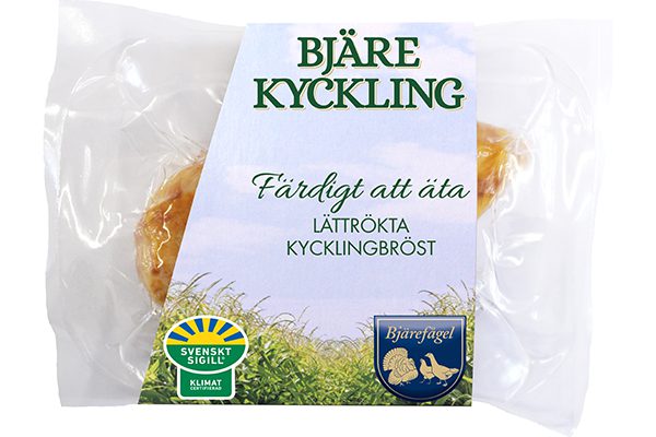 Paketerade lättrökta kycklingbröst från Bjärefågel.